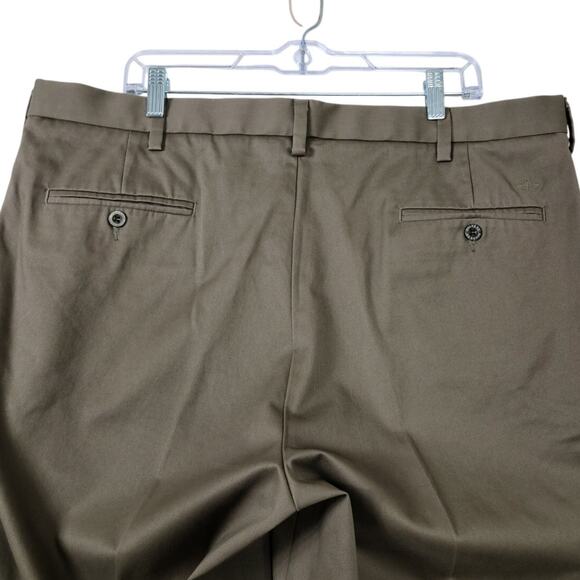 Dockers Men's D3 Premium Classic Dark Khaki Pants 100% Cotton Flat Front 40 X 30 - Picture 2 of 6